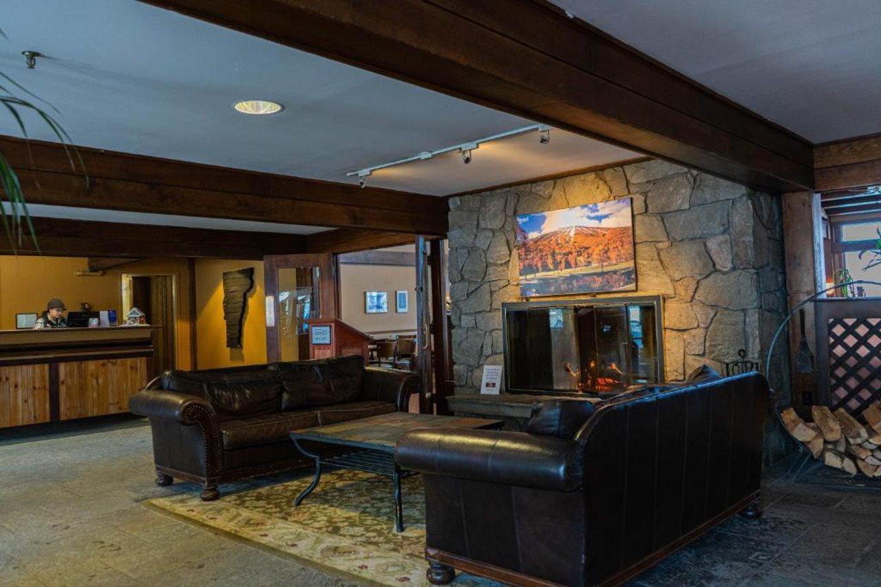 The Black Bear At Resort Stratton Mountain